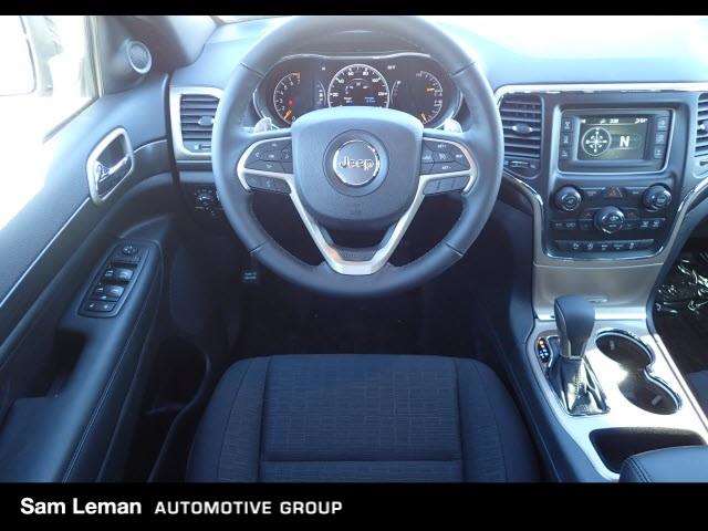 2017 Jeep Grand Cherokee 4x2 Laredo 4dr SUV